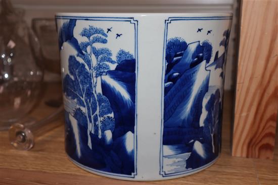 A Chinese blue and white brush pot diameter 20cm